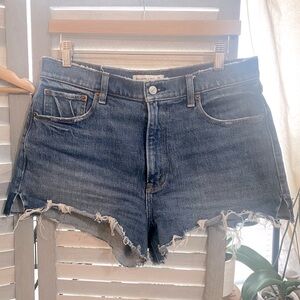 FINAL PRICE Abercrombie & fitch The mom shorts high rise